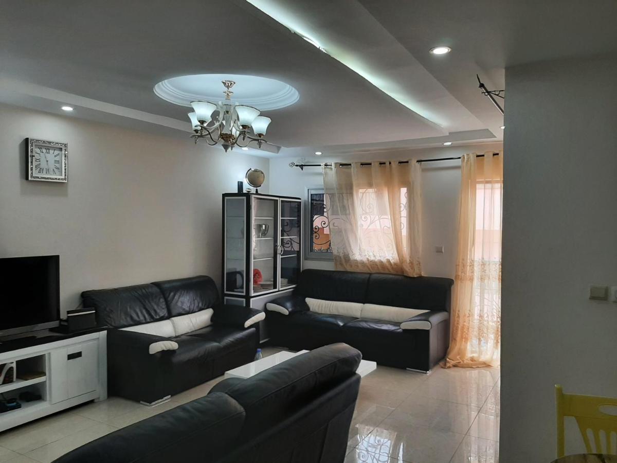 Signorile Jo Apartment Yaounde Exterior photo